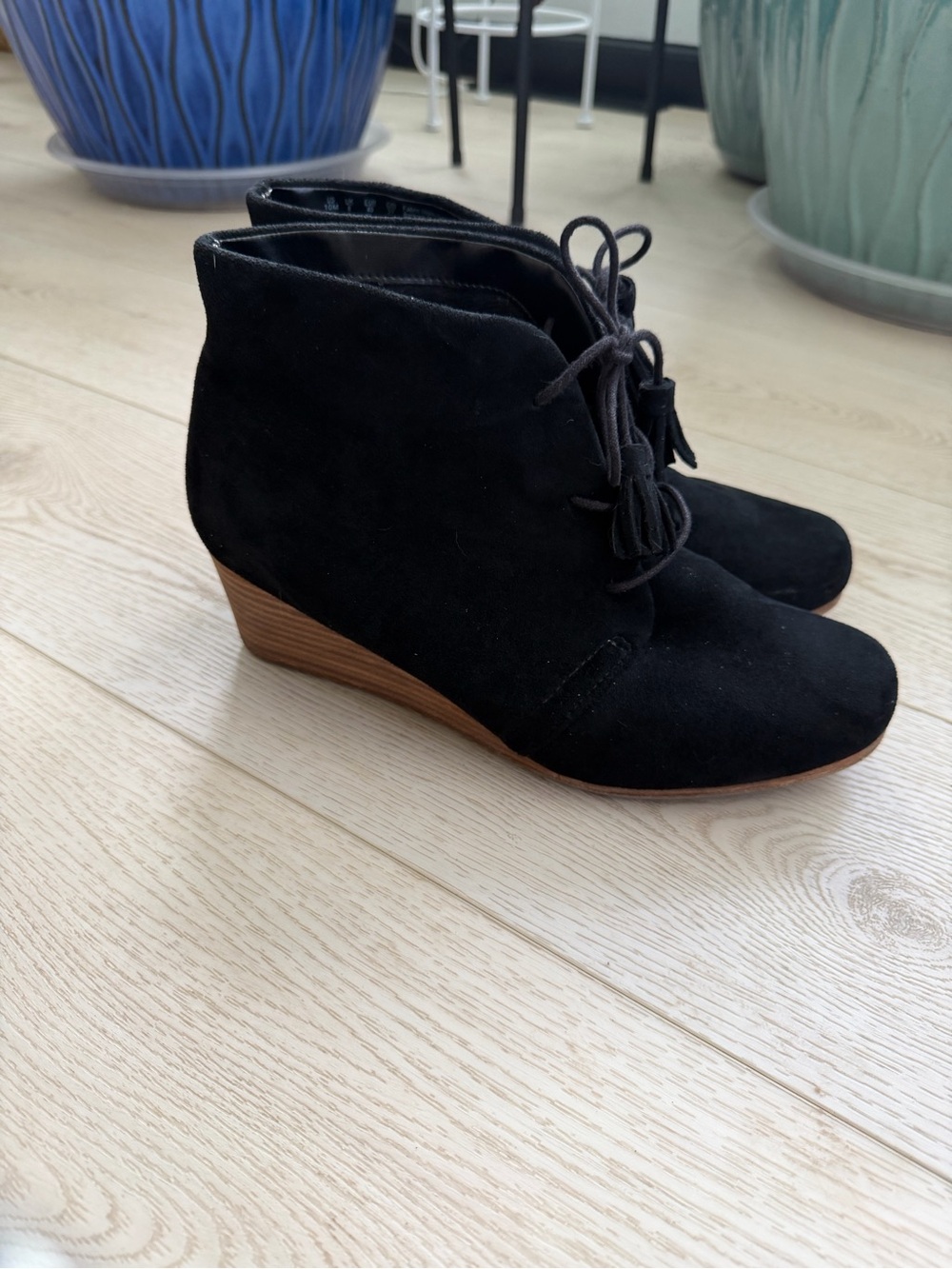 Dr. Scholl's Black Suede Lace-Up Wedge Ankle Boots